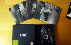 Fã registra detalhes do 'BEYONCÉ Platinum Edition' (Foto: Reprodução)