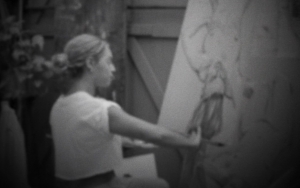 Imagens extras mostram Beyoncé pintando (Foto: Reprodução)