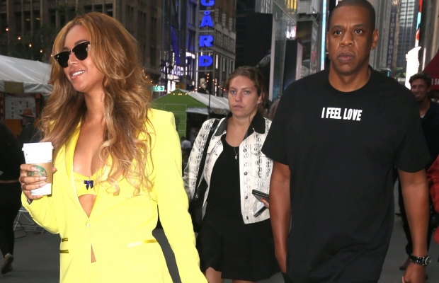 Beyonc&eacute; e Jay Z foram fotografados mais uma vez deixando o escrit&oacute;rio da cantora (Foto: Reprodu&ccedil;&atilde;o)