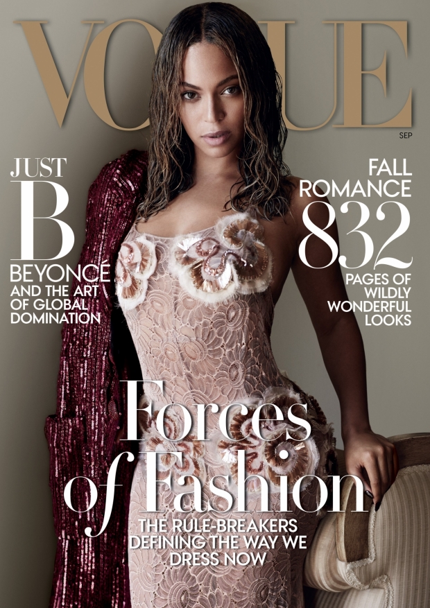 Beyonc&eacute; &eacute; capa da edi&ccedil;&atilde;o de set/2015 da revista Vogue (Foto: Vogue/Mario Testino)