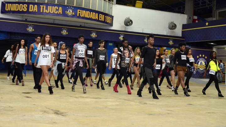 Audi&ccedil;&atilde;o para ala em homenagem &agrave; Beyonc&eacute; na Unidos da Tijuca (Foto: Roberto Teixeira/EGO)