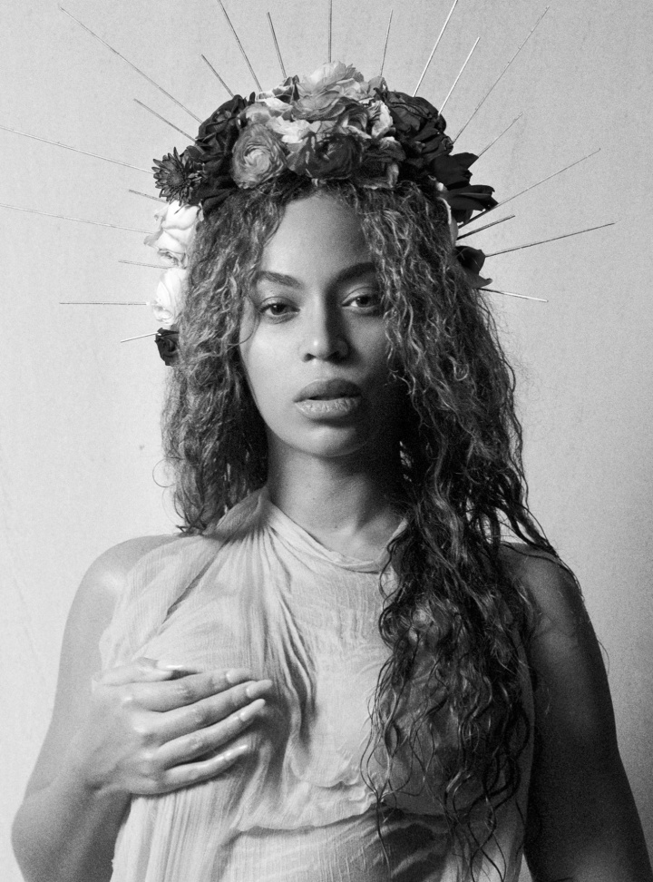 Beyoncé compartilhou imagens da sua gestação de gêmeos (Foto: Divulgação/Beyoncé)