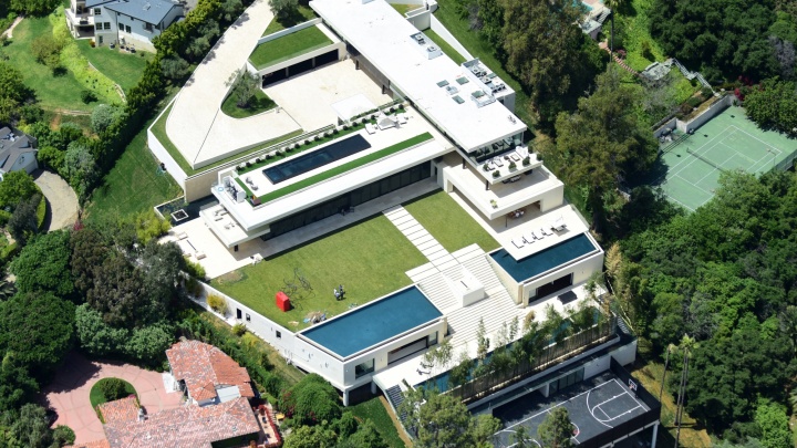 Mans&atilde;o localizada em Bel Air, Los Angeles (Foto: Splash News)