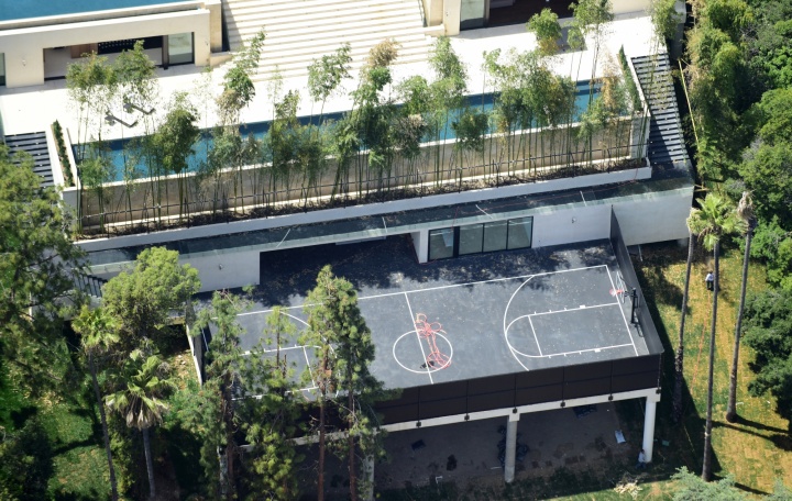 Mans&atilde;o localizada em Bel Air, Los Angeles (Foto: Splash News)