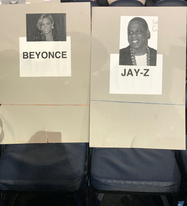 Assentos de Beyoncé e Jay Z no Grammy 2018 (Foto: Reprodução)