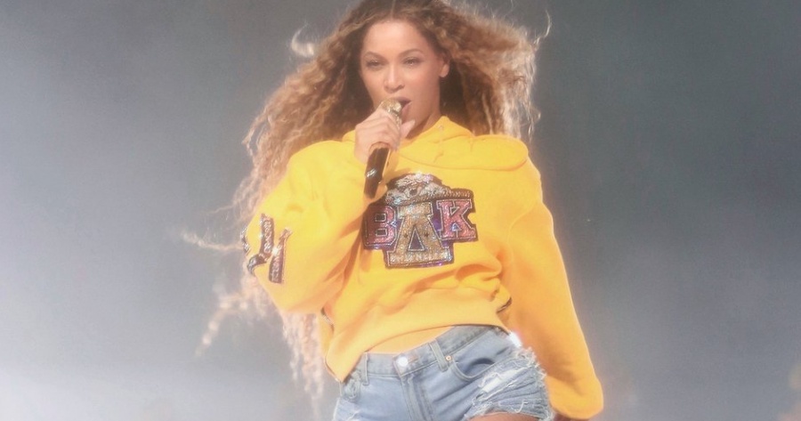 beyonce moletom coachella