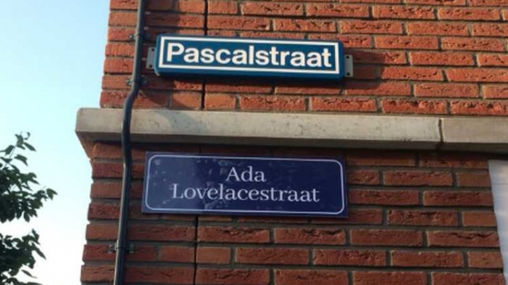 Grupo feminista Bovengrondse muda as ruas de Amsterdã (Foto: Reprodução/telegraaf.nl)