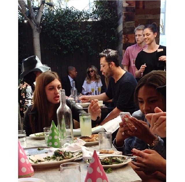 Beyonc&eacute; e Jay-Z almo&ccedil;am juntos.