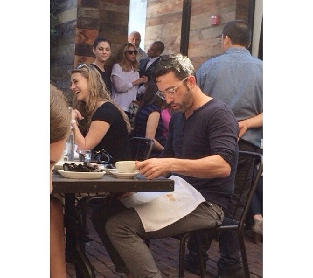 Beyonc&eacute; e Jay-Z almo&ccedil;am juntos.