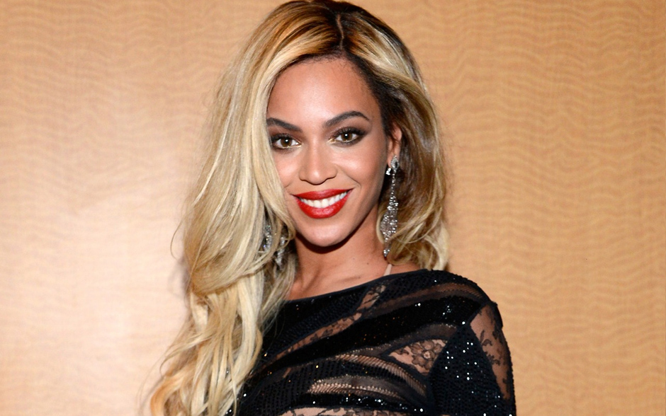 Beyonc&eacute; no DirecTV Super Saturday Night!