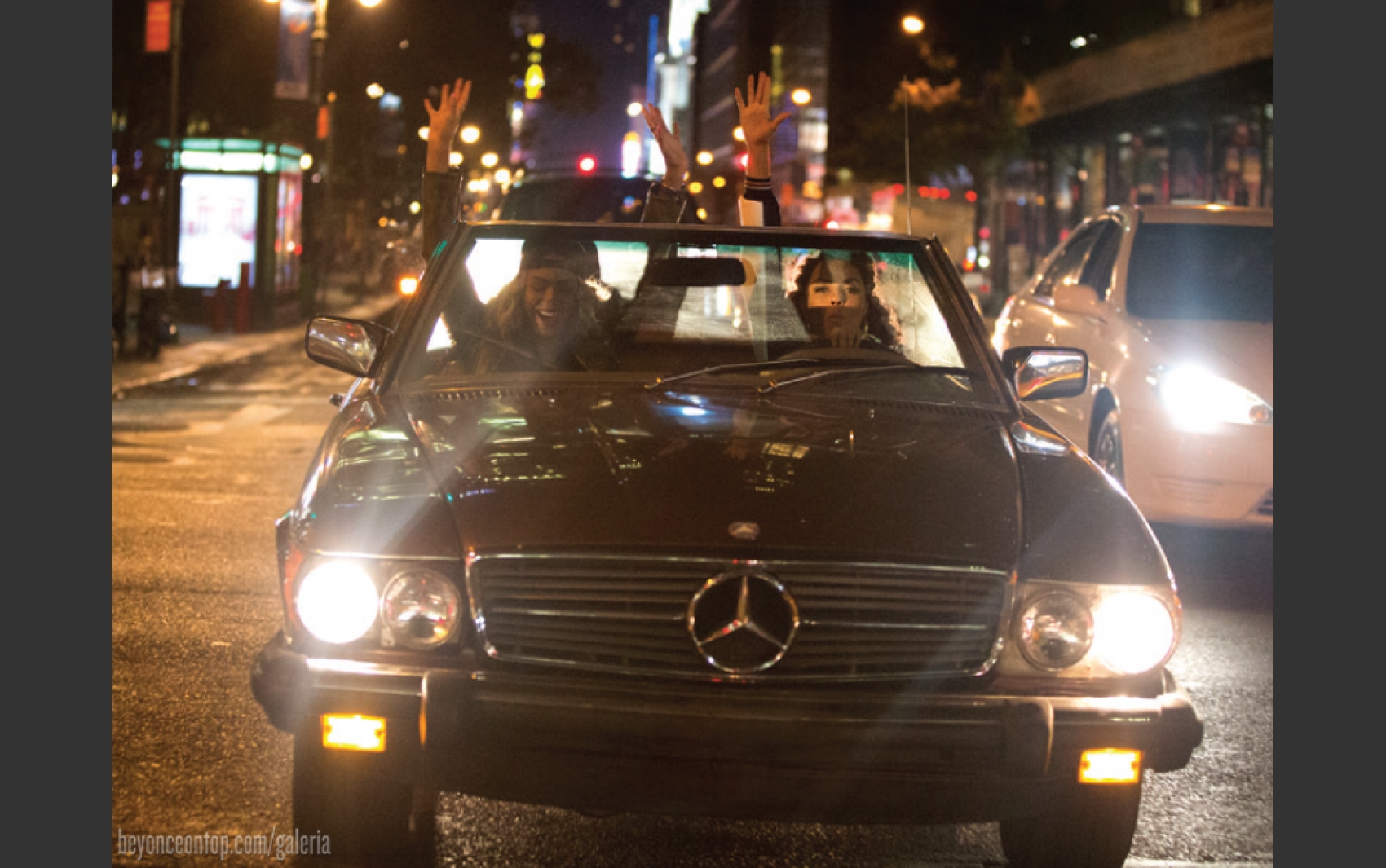 Encarte do &aacute;lbum "BEYONC&Eacute;"