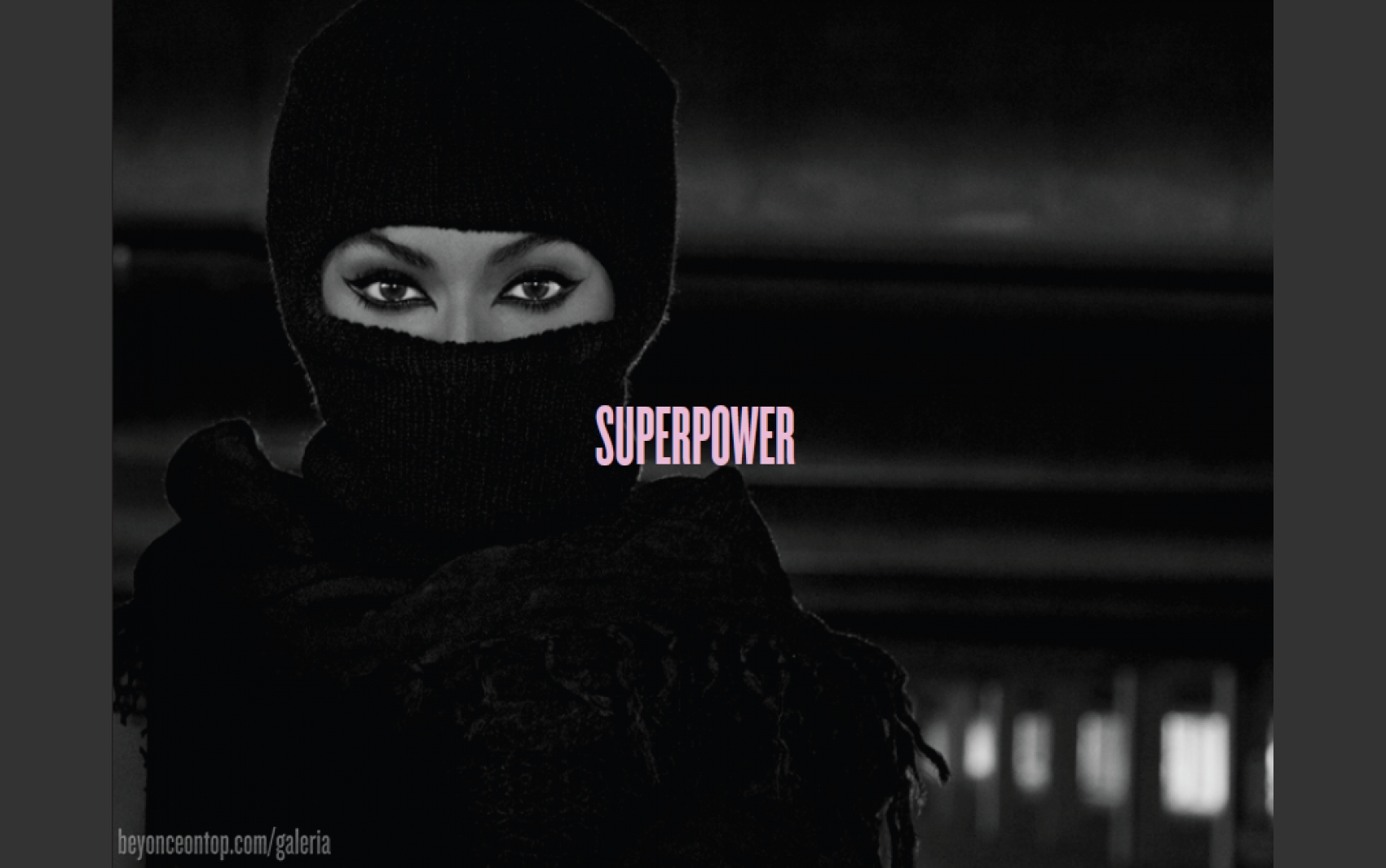 Encarte do &aacute;lbum "BEYONC&Eacute;"