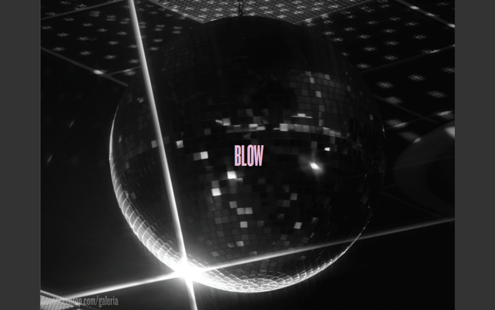 Encarte do &aacute;lbum "BEYONC&Eacute;"