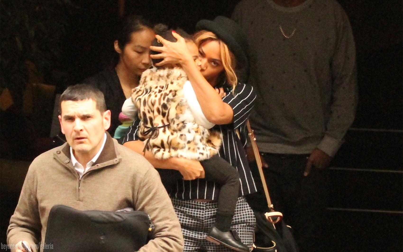 Fam&iacute;lia saiu para&nbsp;almo&ccedil;ar nesta ter&ccedil;a-feira, em Barcelona. 