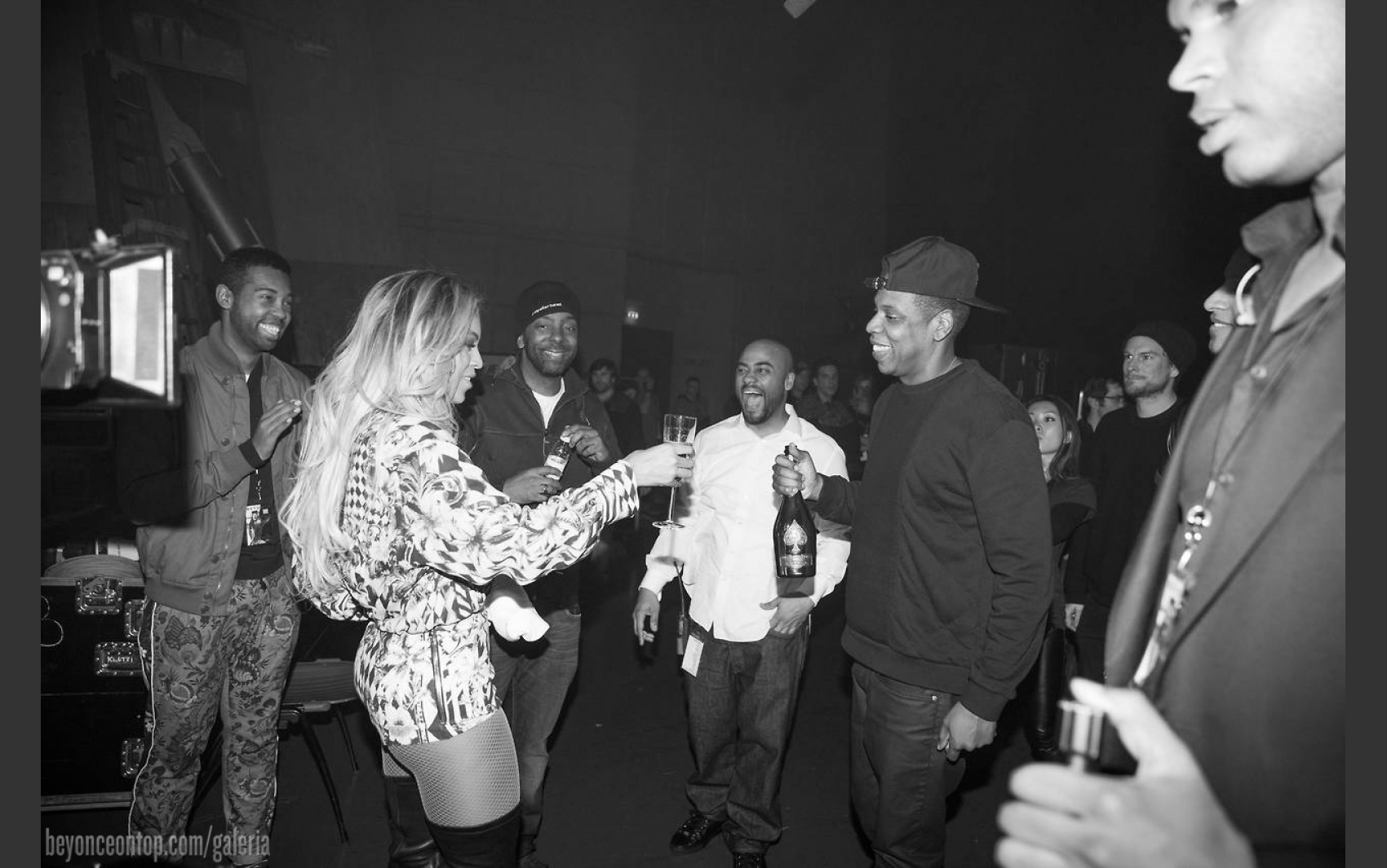 Beyonc&eacute; comemora o&nbsp;&uacute;ltimo show da turn&ecirc;. Lisboa, Portugal. 