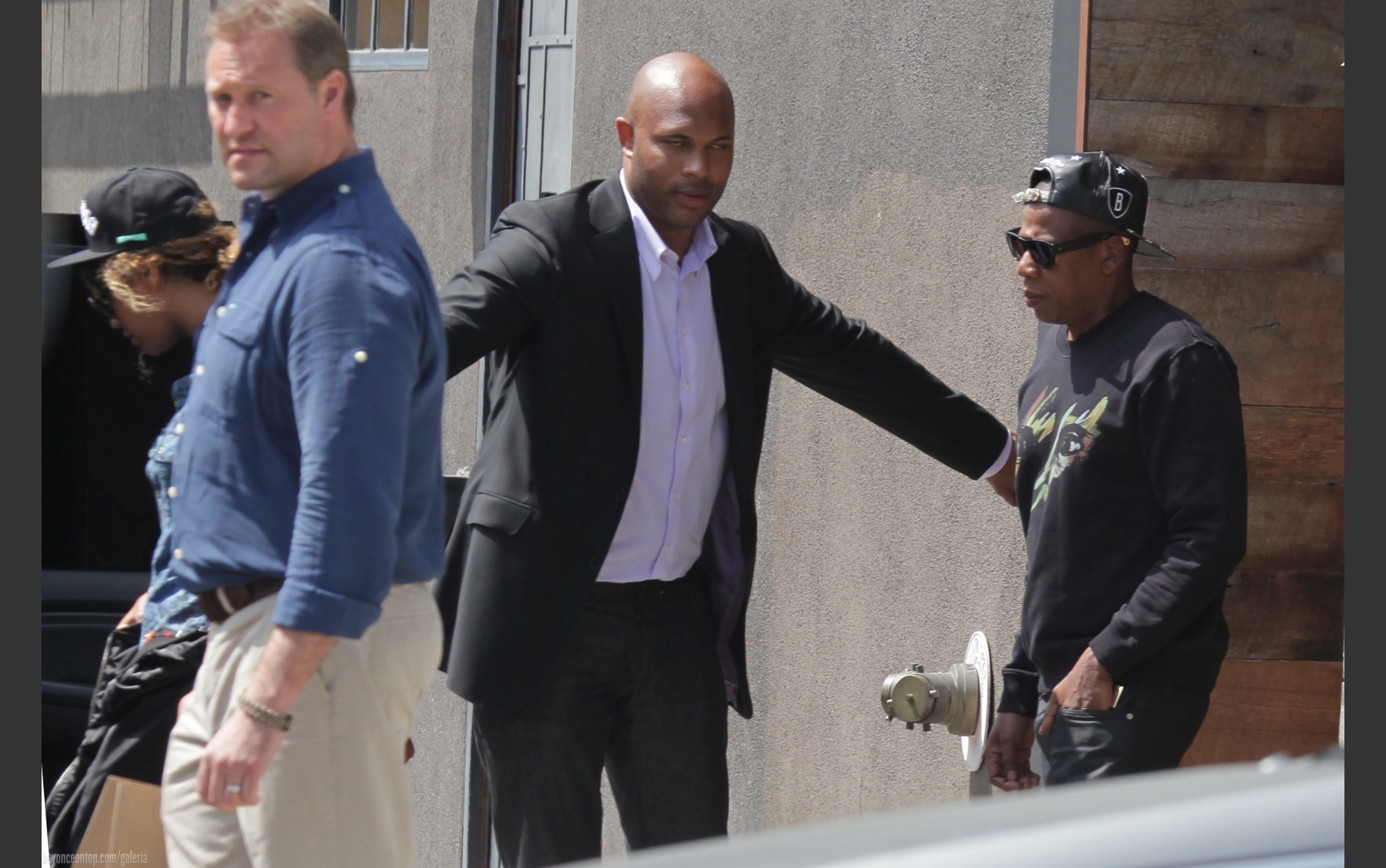 Beyonc&eacute; e Jay-Z almo&ccedil;aram em Venice, Los Angeles. 