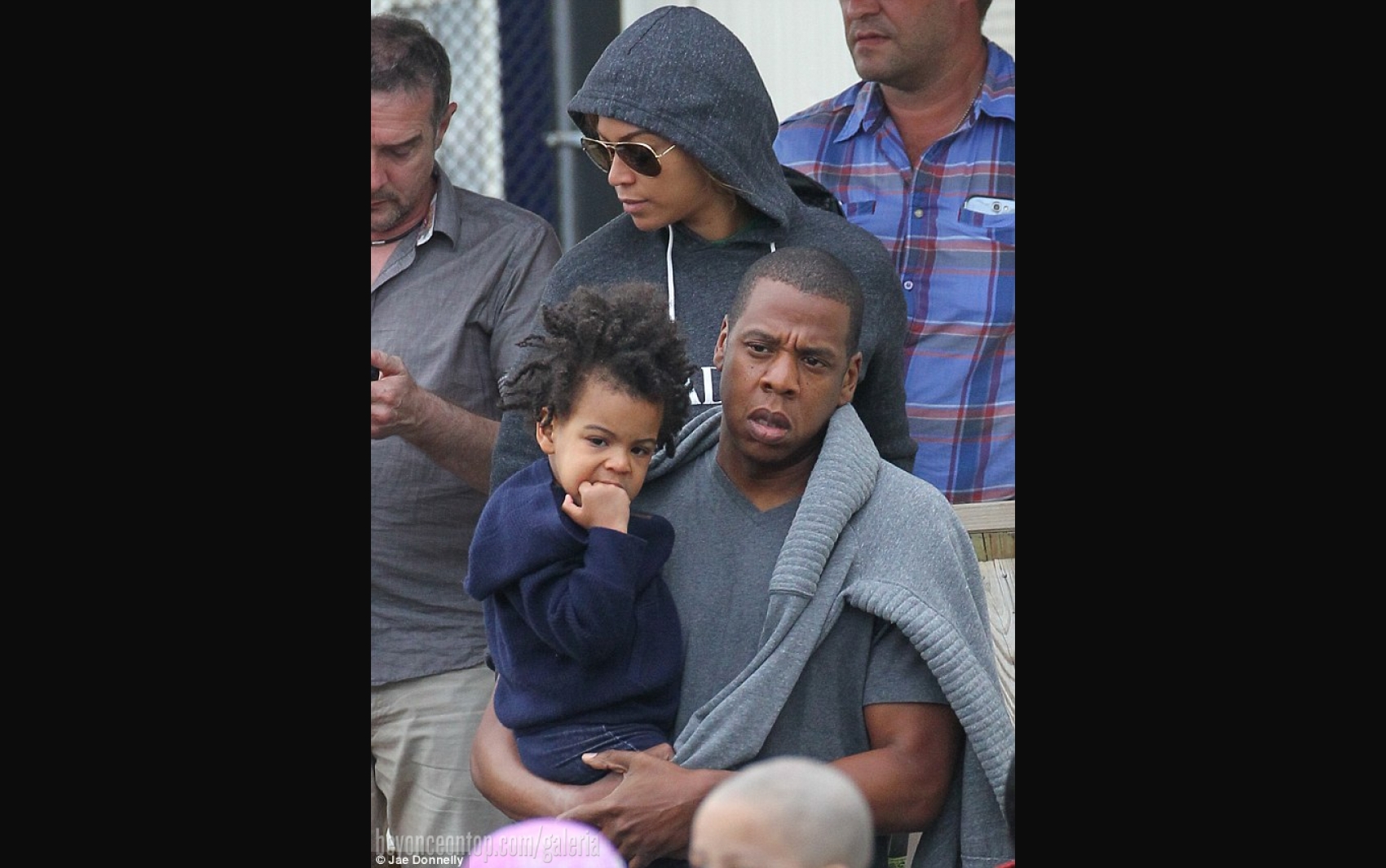 Beyonc&eacute;, Blue Ivy e Jay-Z ap&oacute;s passeio em NY. 