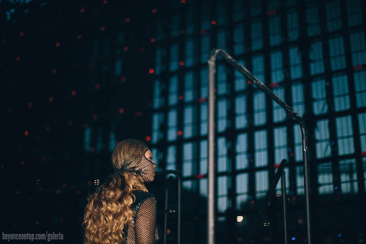 Beyonc&eacute; se apresenta em Baltimore. 