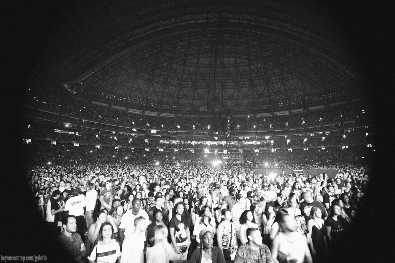 O Rogers Centre ficou lotado para ver Beyonc&eacute; e Jay Z. 