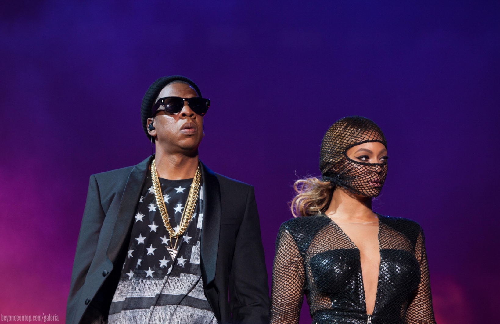 Beyonc&eacute; e Jay Z levam a turn&ecirc; 'On The Run' para East Rutherford, em Nova Jersey. 