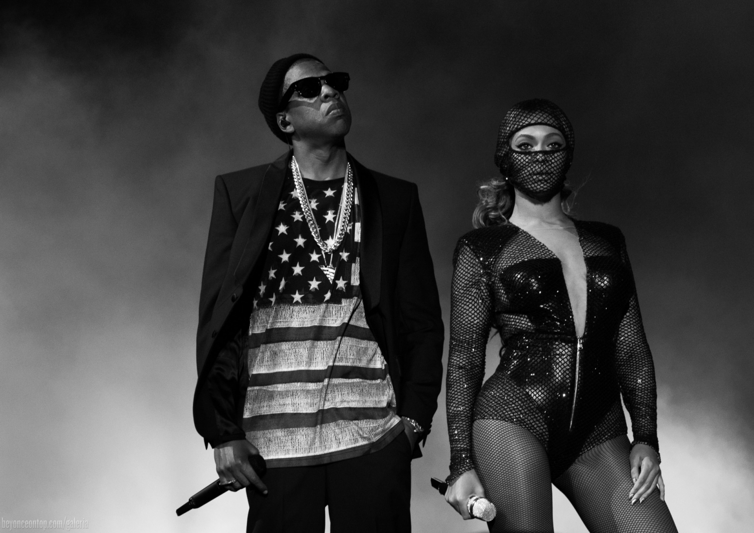 Beyonc&eacute; e Jay Z levam a turn&ecirc; 'On The Run' para East Rutherford, em Nova Jersey. 