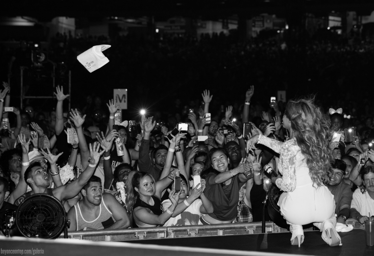 Beyonc&eacute; e Jay Z levam a turn&ecirc; 'On The Run' para Houston, cidade natal da cantora. 