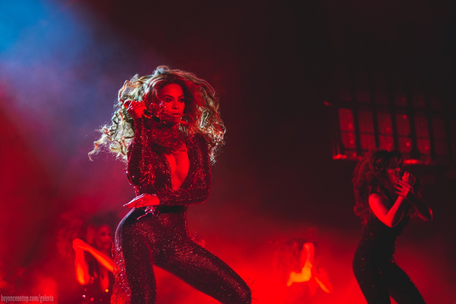 Beyonc&eacute; e Jay Z levam a turn&ecirc; 'On The Run' para Houston, cidade natal da cantora. 