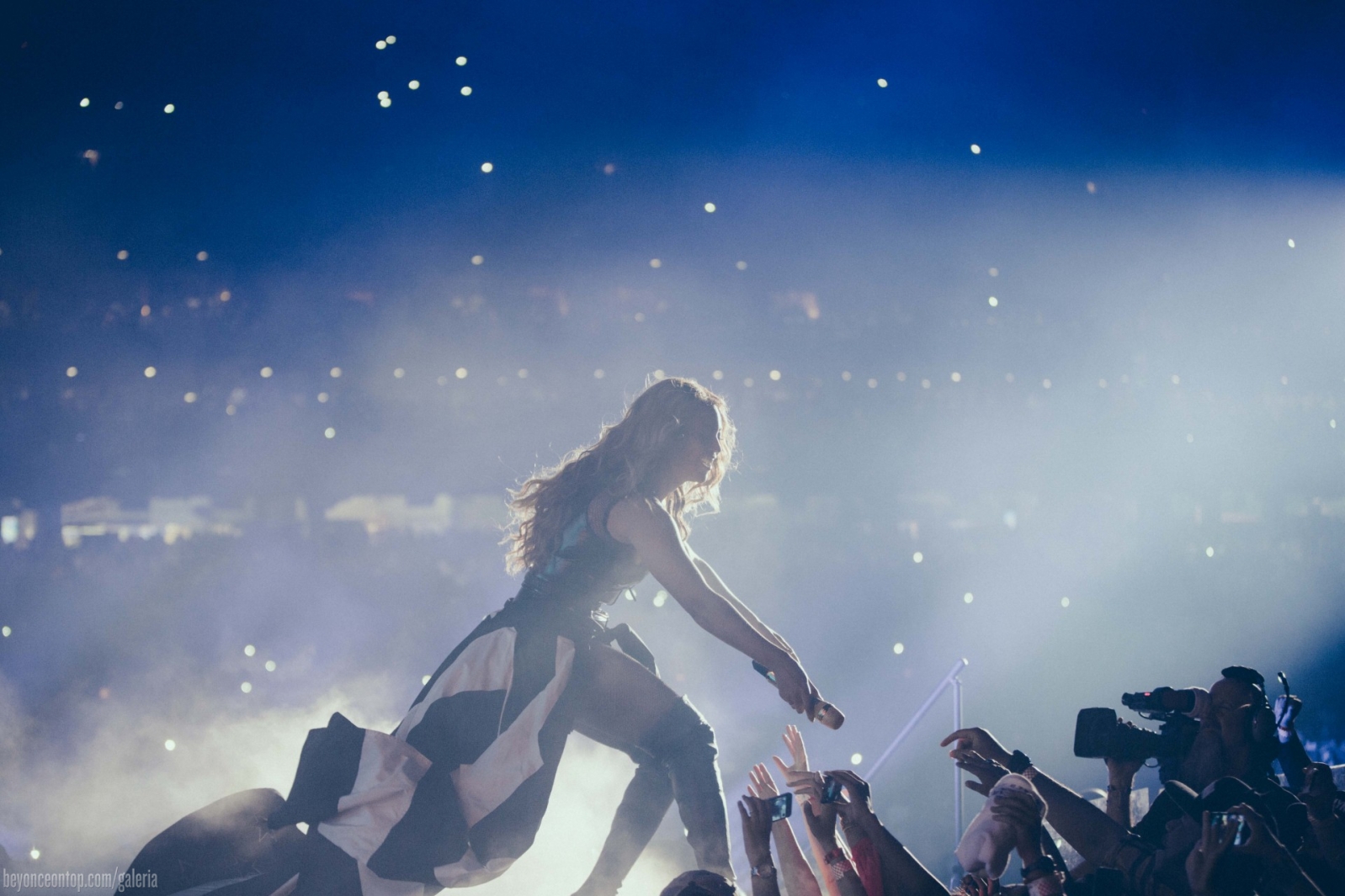 Beyonc&eacute; e Jay Z levam a turn&ecirc; 'On The Run' para Houston, cidade natal da cantora. 