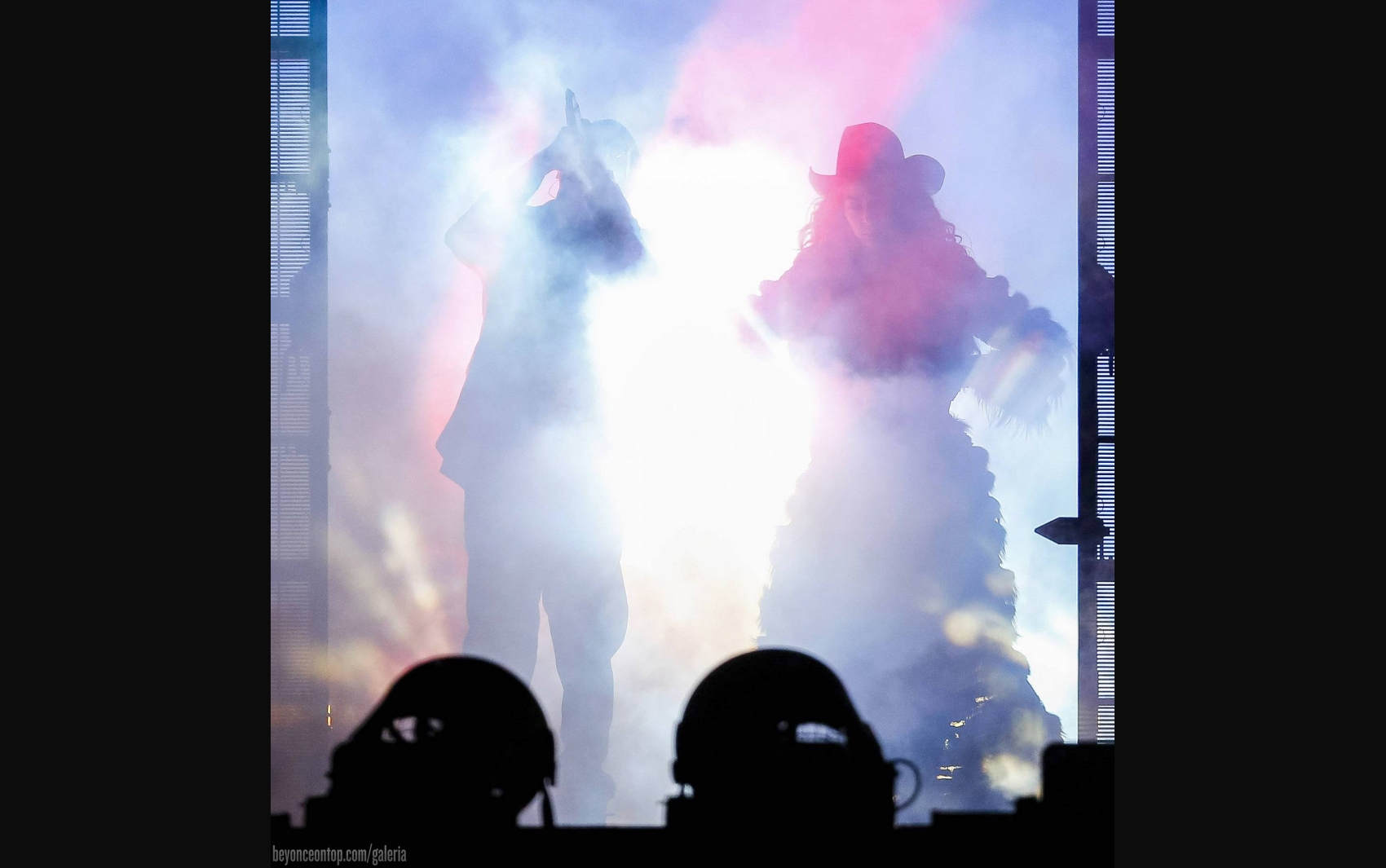 Beyonc&eacute; e Jay Z levam a turn&ecirc; 'On The Run' para Houston, cidade natal da cantora. 