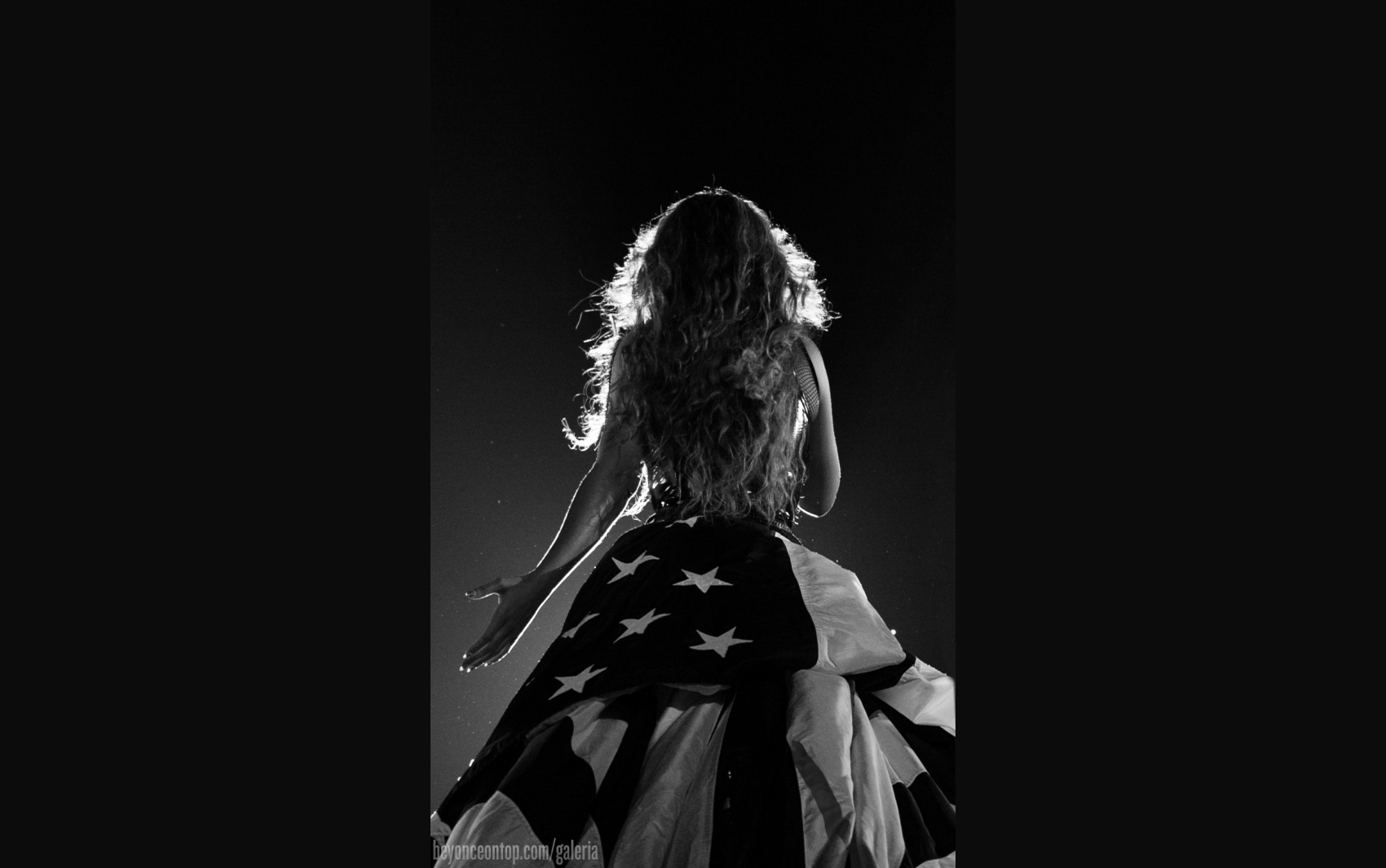 Beyonc&eacute; e Jay Z passam por Dallas com a turn&ecirc; 'On The Run'. 