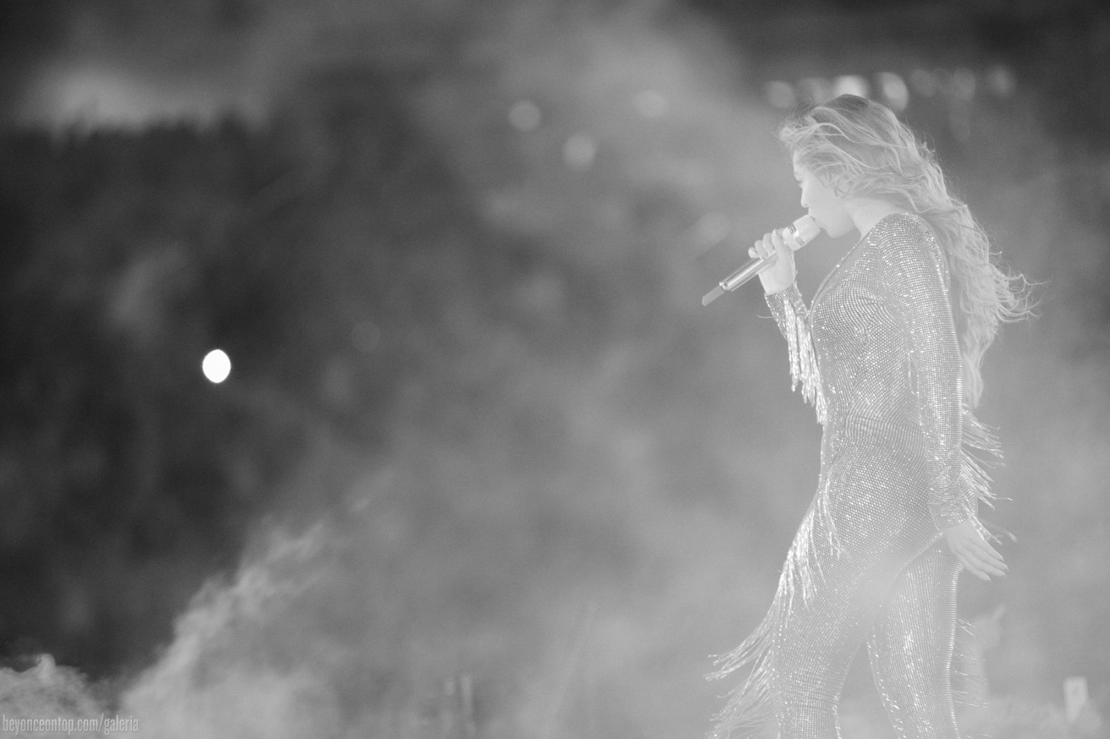 Beyonc&eacute; e Jay Z se apresentam em Winnipeg. 