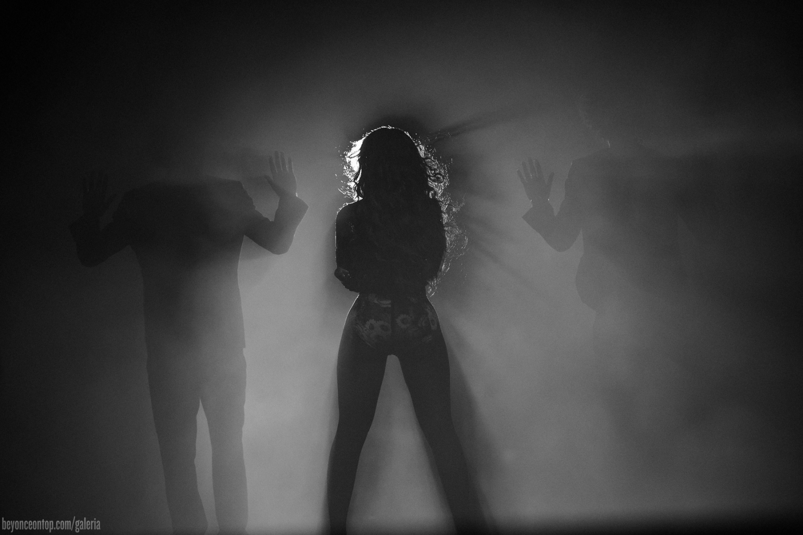 Beyonc&eacute; e Jay Z se apresentam em Winnipeg. 