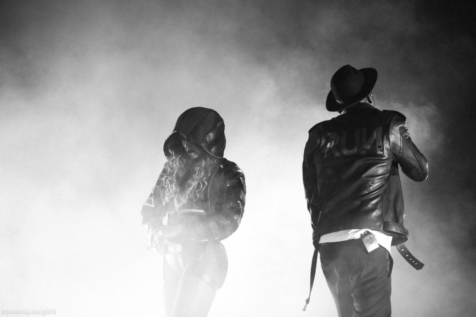 Beyonc&eacute; e Jay Z se apresentam em Seattle. 