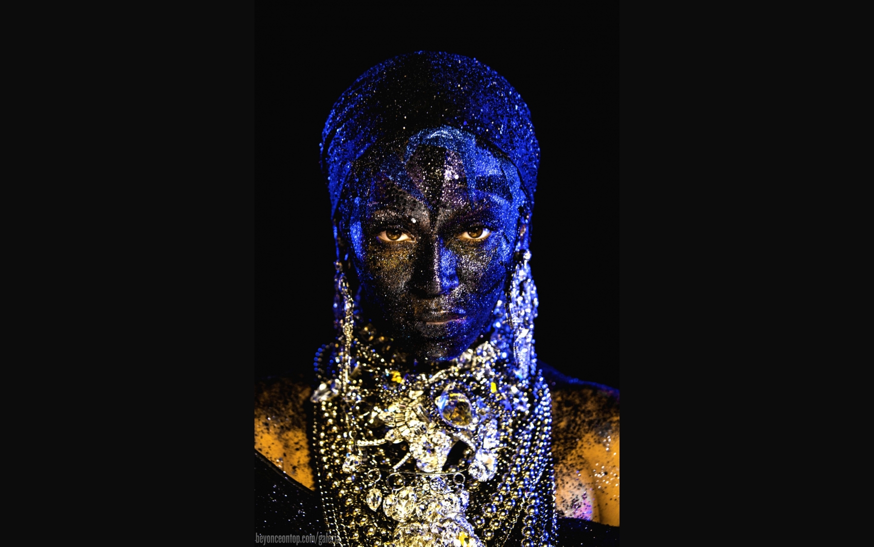 Beyonc&eacute; divulgou pr&eacute;vias da performance minutos antes de se apresentar. 