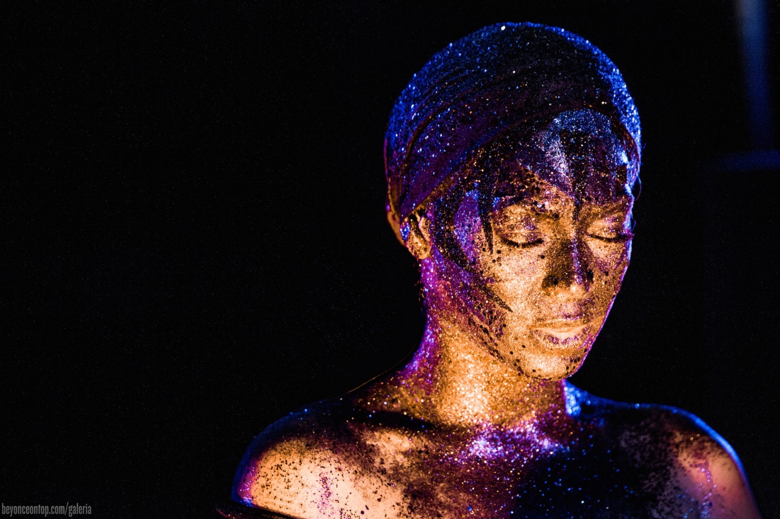 Beyonc&eacute; divulgou pr&eacute;vias da performance minutos antes de se apresentar. 