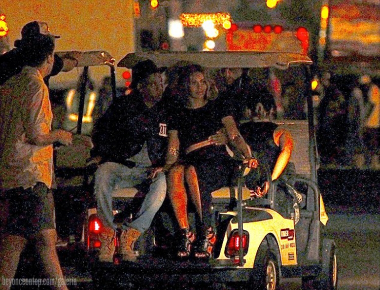 Beyonc&eacute; aproveitou o festival com o marido. 