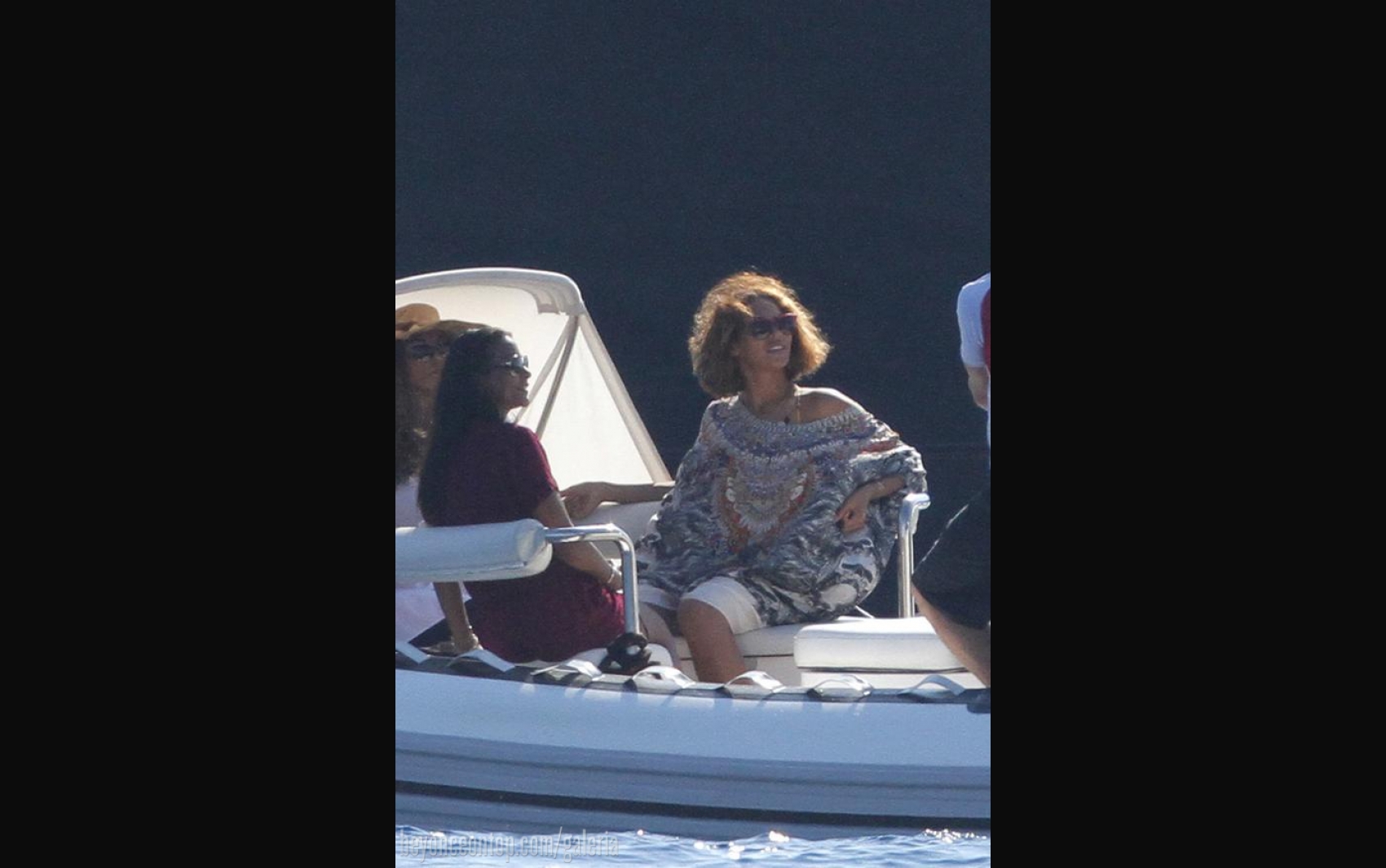 Beyonc&eacute; comemora o anivers&aacute;rio em C&oacute;rsega. 