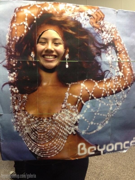 Garota apenas recortou o rosto de Beyonc&eacute; em um p&ocirc;ster do &aacute;lbum 'Dangerously In Love'