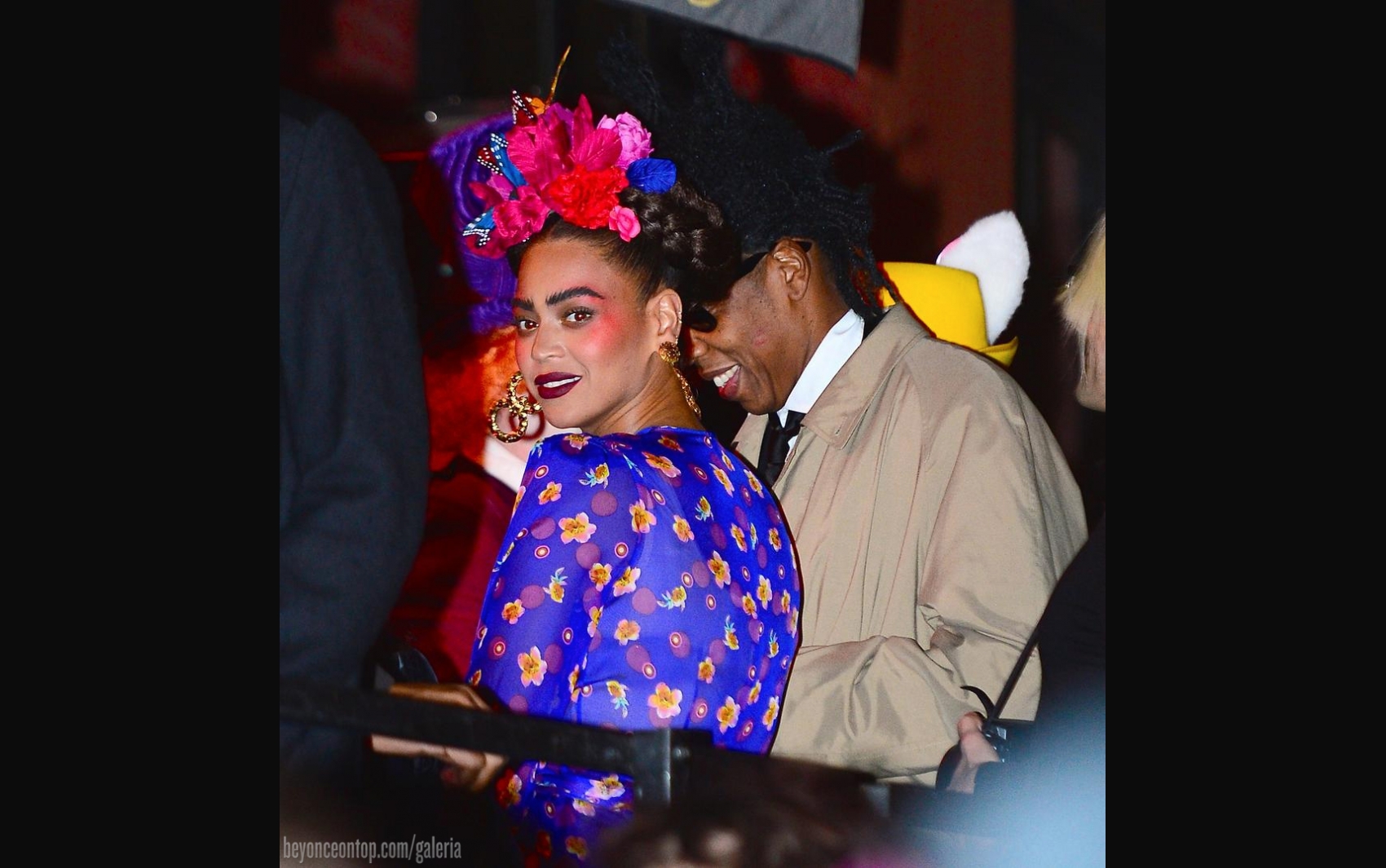 Beyonc&eacute; fantasiada de Frida, Jay Z se fantasiou de Jean Basquiat
