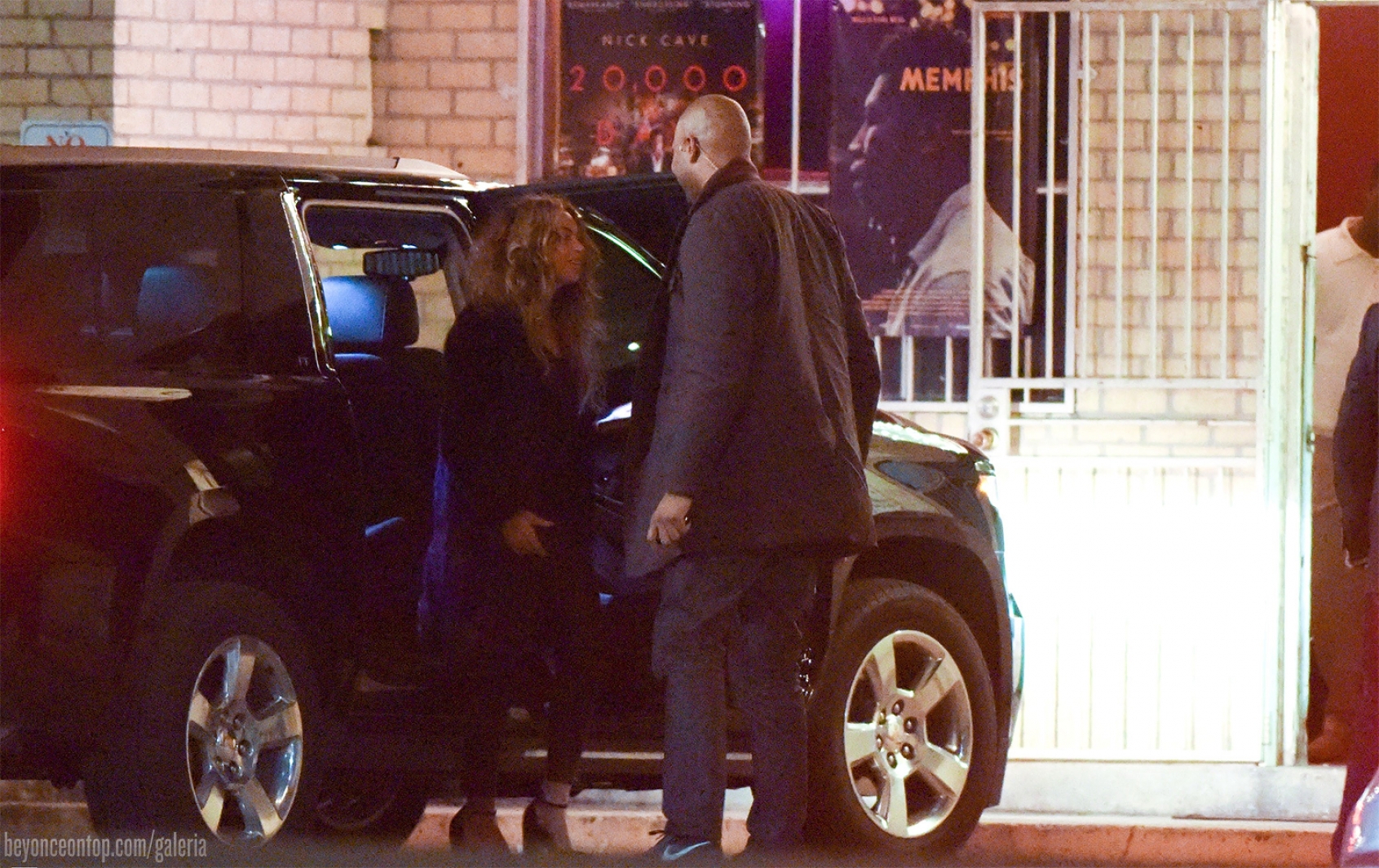 Beyonc&eacute; chegando ao cinema Indywood, em Nova Orleans