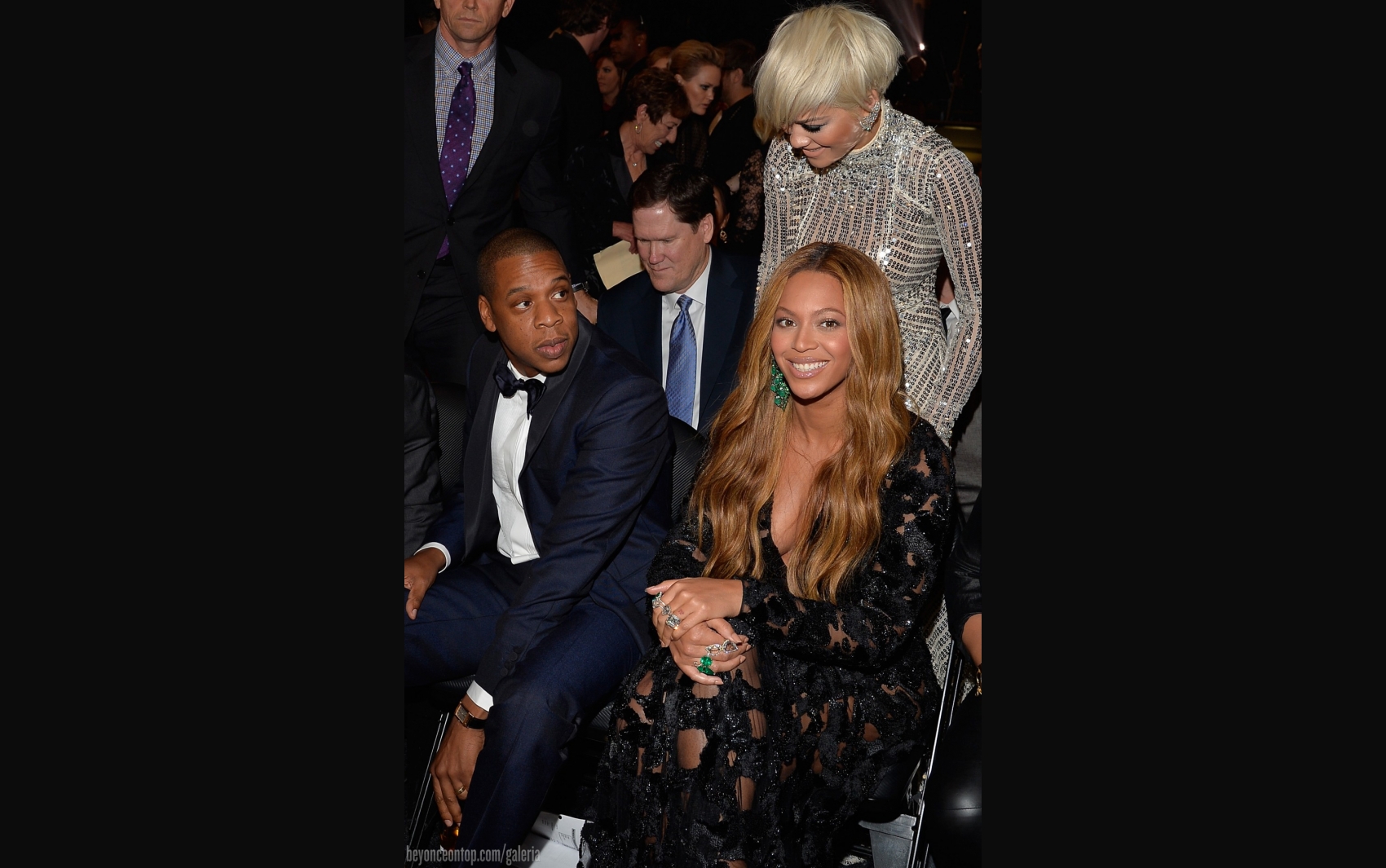 Beyonc&eacute; se tornou a segunda mulher mais premiada na hist&oacute;ria do Grammy, com 20 gramofones