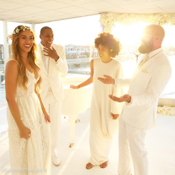 Cerim&ocirc;nia do casamento da m&atilde;e de Beyonc&eacute; aconteceu em um iate