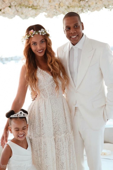 Cerim&ocirc;nia do casamento da m&atilde;e de Beyonc&eacute; aconteceu em um iate