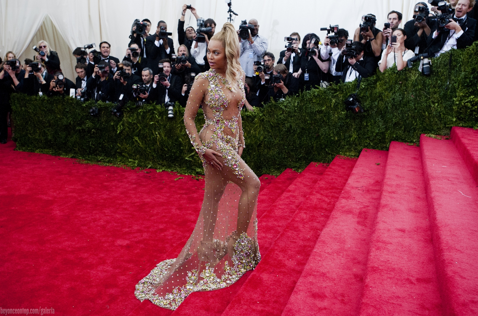 Beyonc&eacute; no MET Gala 2015