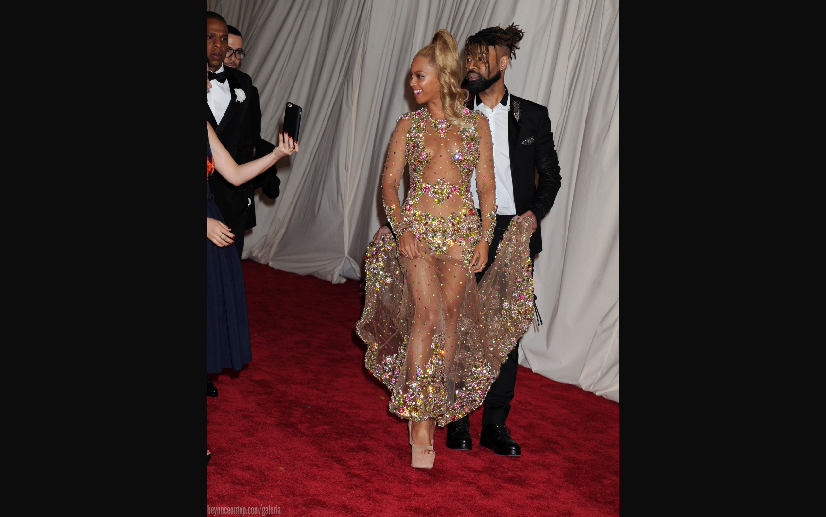 Beyonc&eacute; no MET Gala 2015