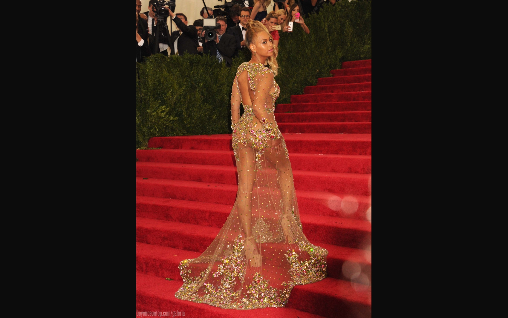 Beyonc&eacute; no MET Gala 2015