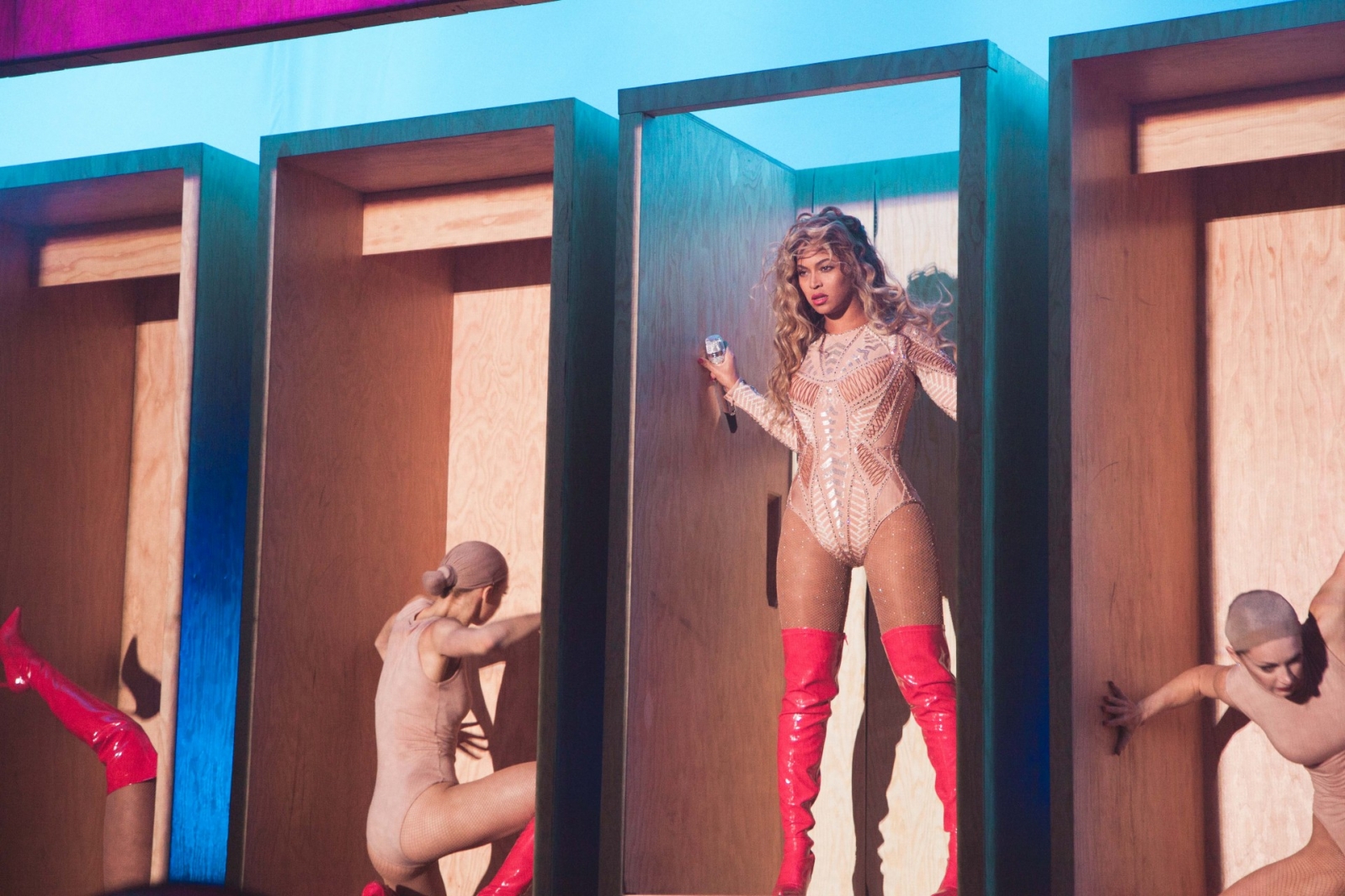 Beyonc&eacute; se apresenta no festival Made In America de 2015