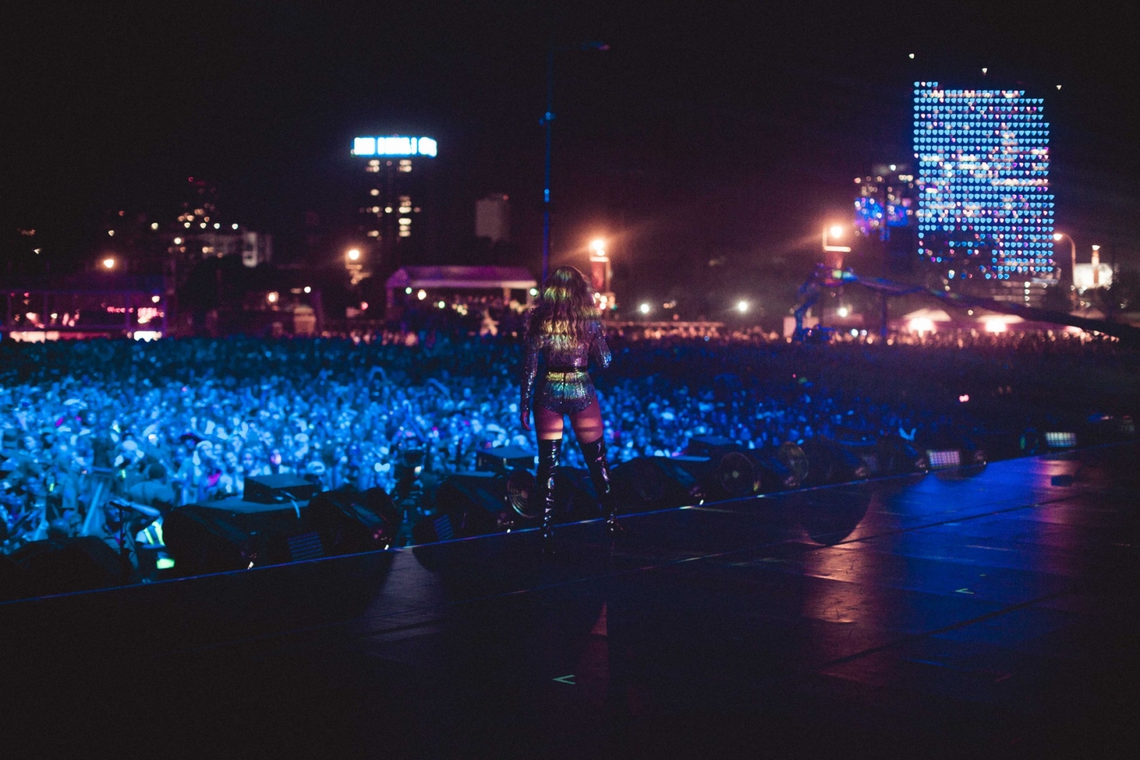 Beyonc&eacute; se apresenta no festival Made In America de 2015