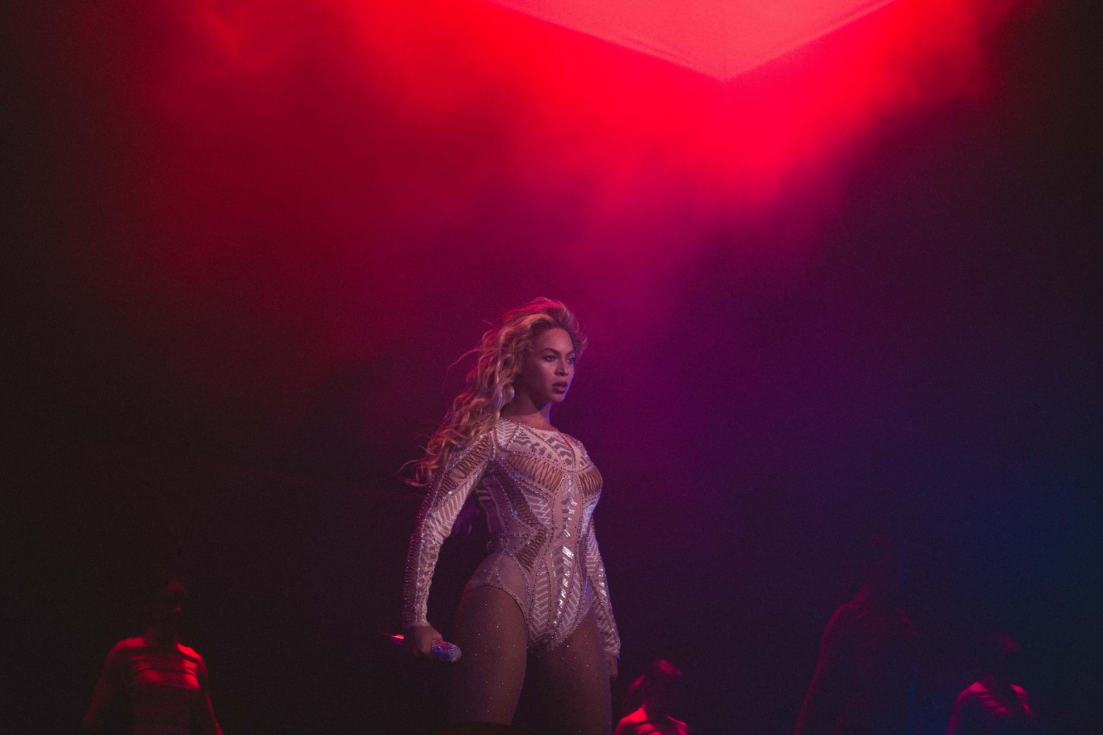 Beyonc&eacute; se apresenta no festival Made In America de 2015