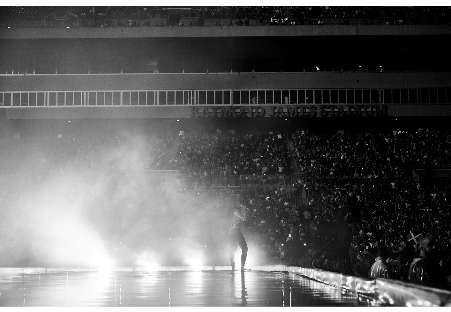 Beyonc&eacute; se apresenta em Tampa, na Fl&oacute;rida